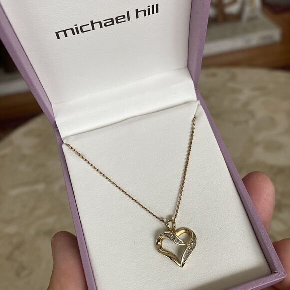 10K Yellow Gold & Diamonds Heart Pendant & 18” 10K Yellow Gold Fancy Cut Chain - Picture 2 of 11